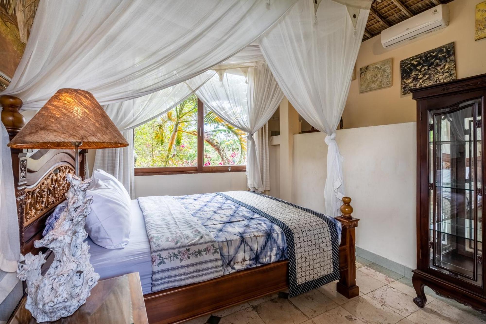 Tirta Asri Ubud Villa Rum bild
