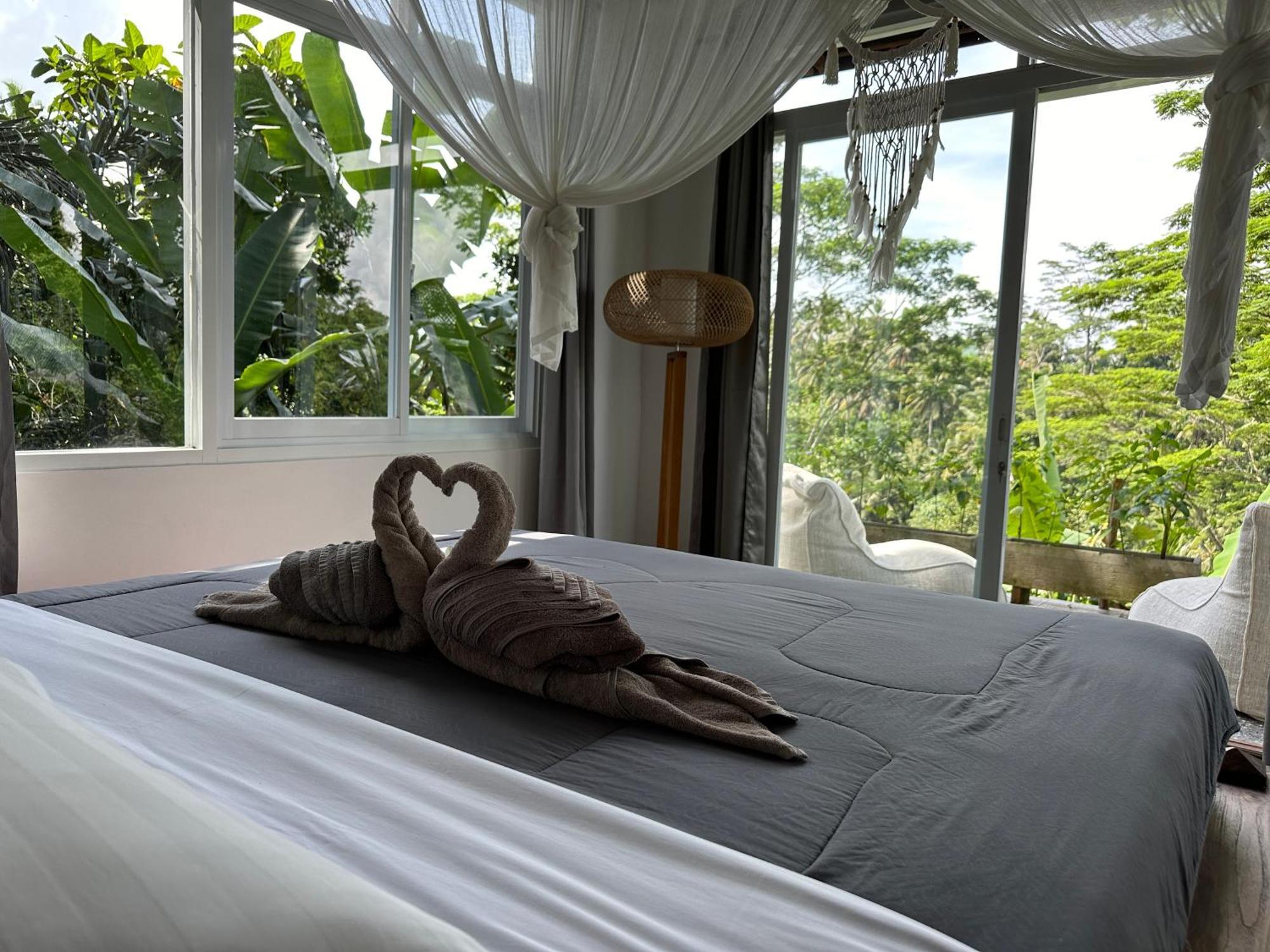 Tirta Asri Ubud Villa Rum bild