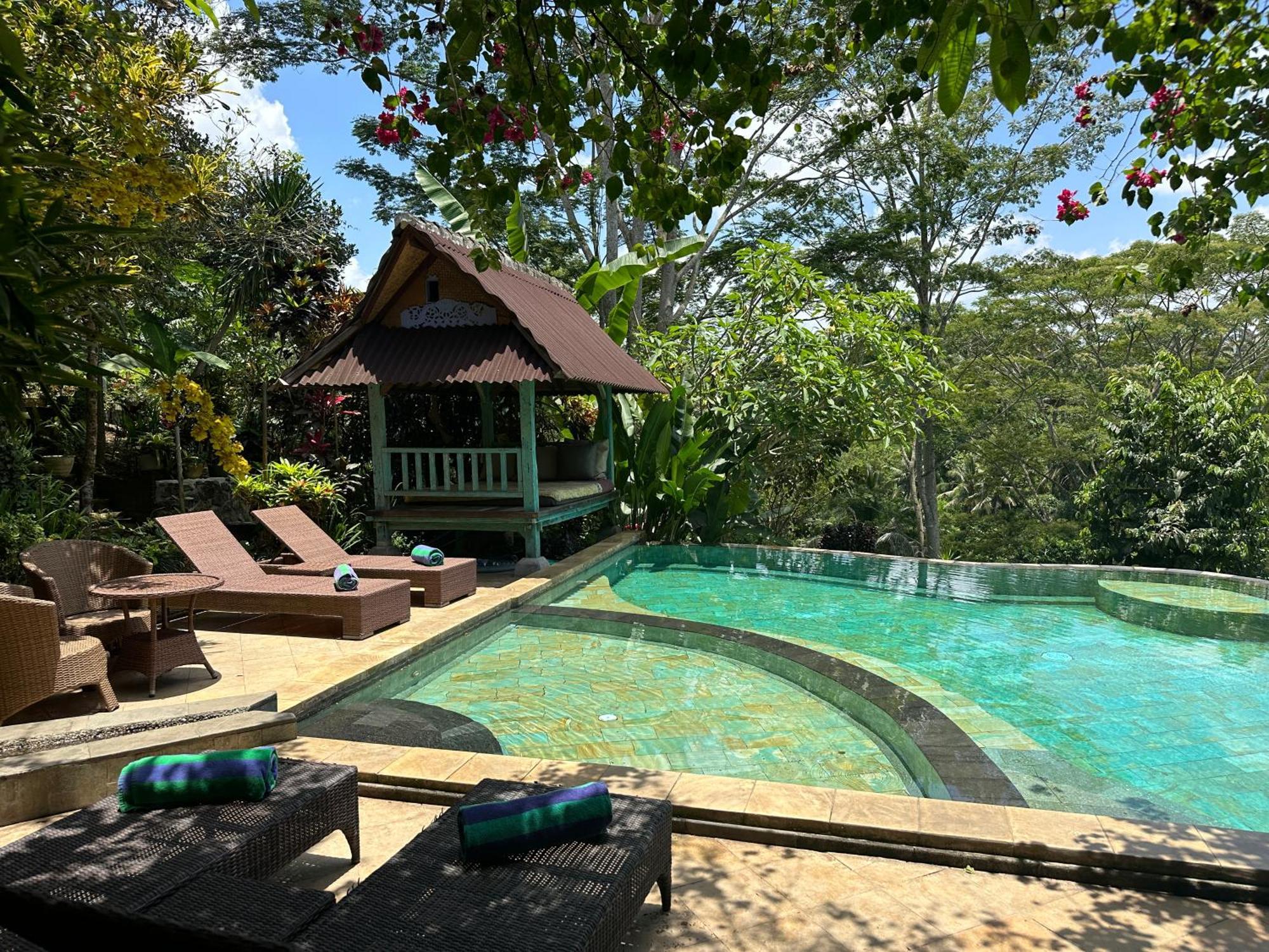Tirta Asri Ubud Villa Exteriör bild